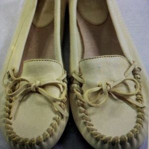Frye womenswear moccasins Size 8